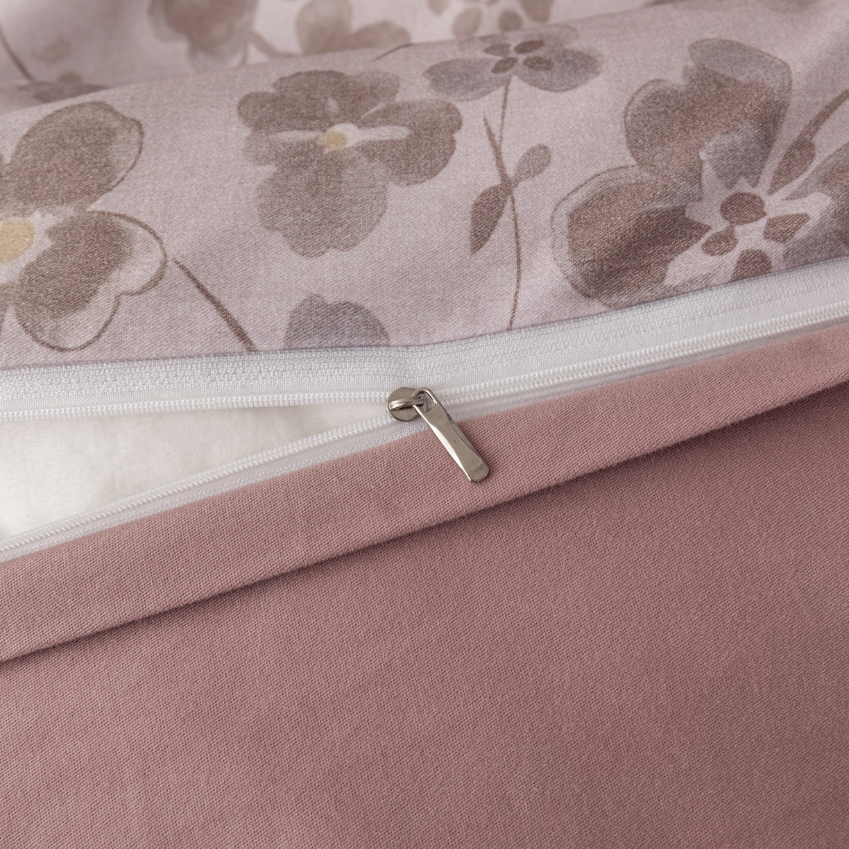 91家纺网 家纺一手货源 找家纺 贝兰仙奴 2025新款全棉磨毛多规格系列四件套 春风恋影棕