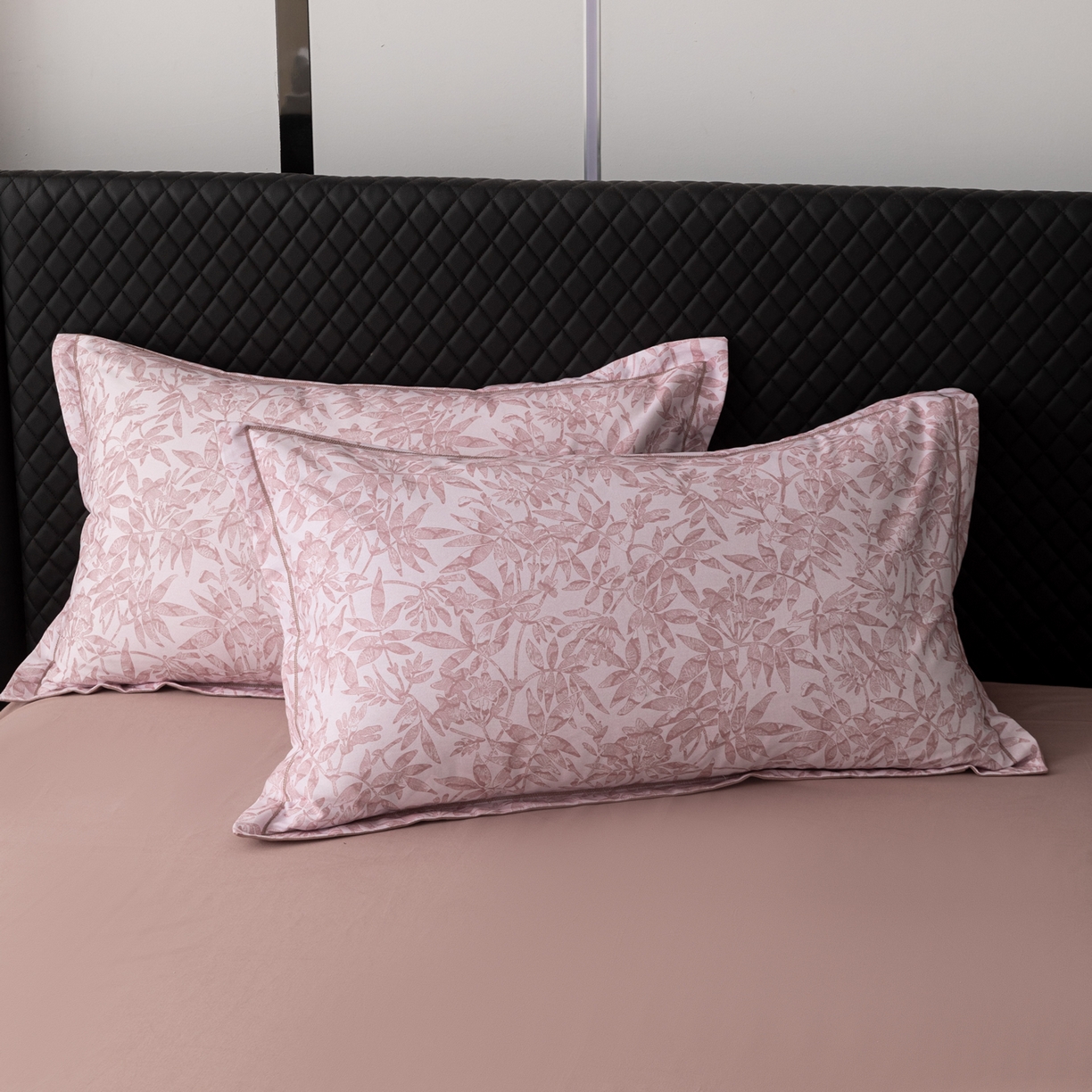 91家纺网 家纺一手货源 找家纺 贝兰仙奴 2025新款全棉磨毛多规格系列四件套 恋影春天粉