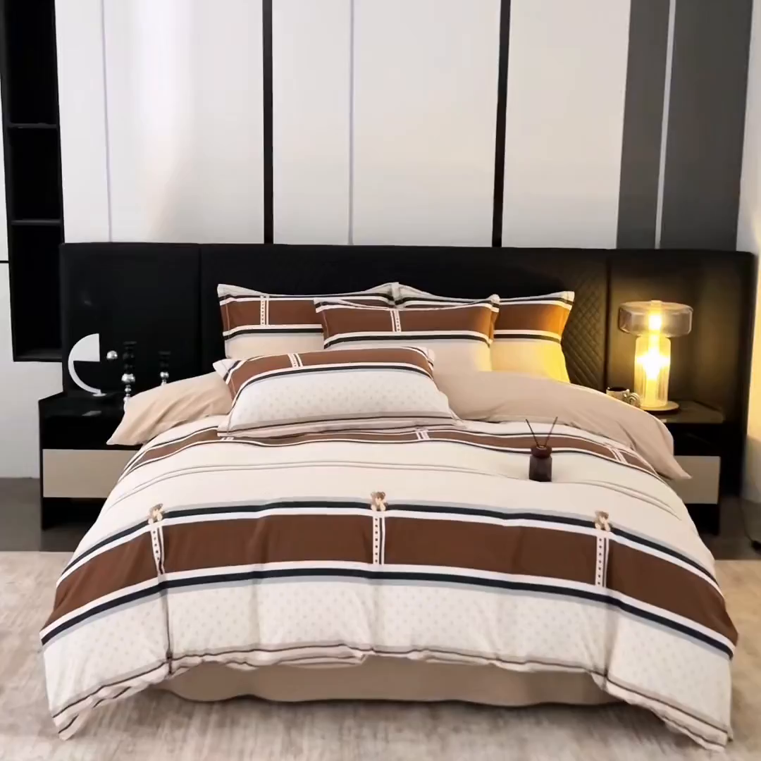 91家纺网 家纺一手货源 找家纺 贝兰仙奴 2025新款全棉磨毛多规格系列四件套 熊可爱咖