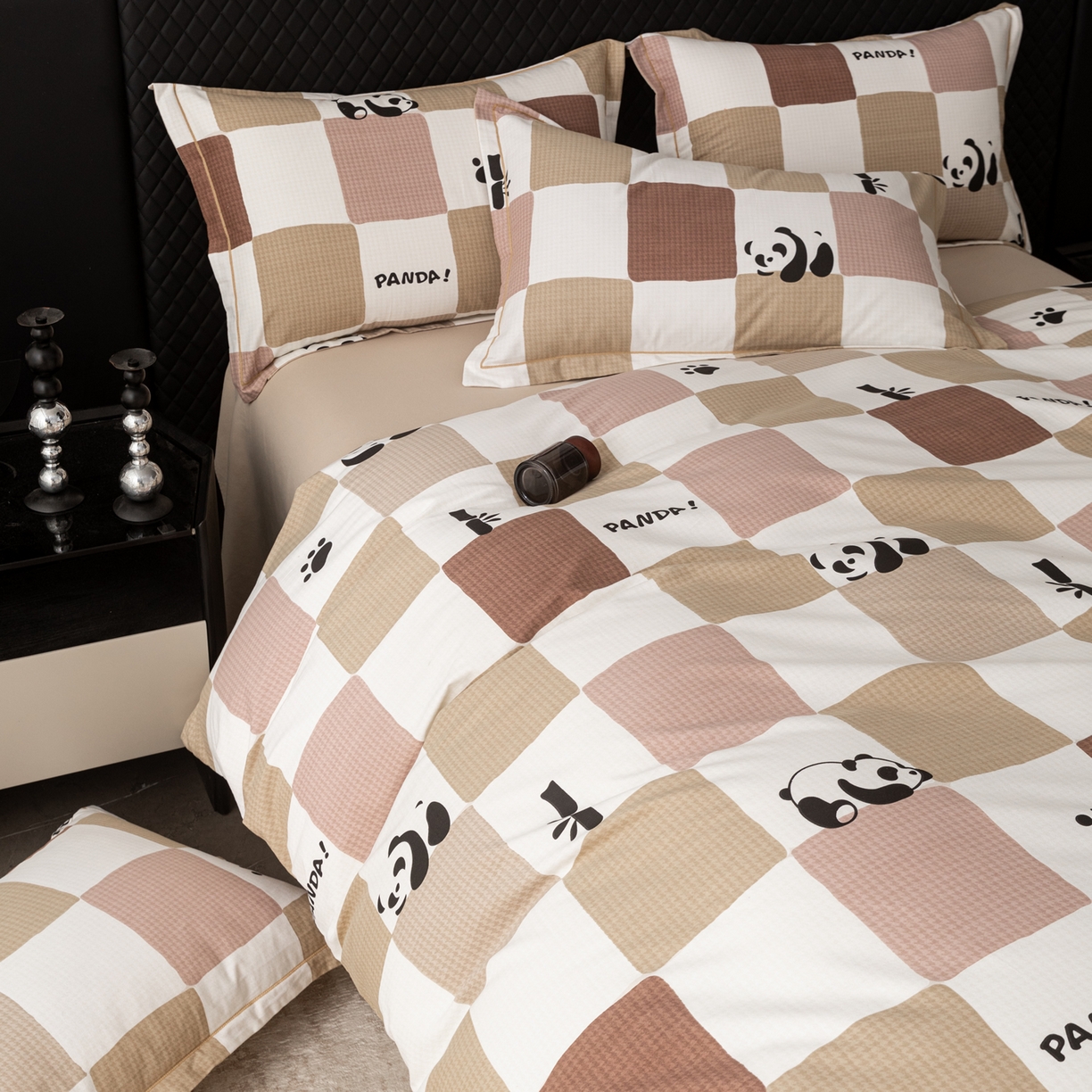 91家纺网 家纺一手货源 找家纺 贝兰仙奴 2025新款全棉磨毛多规格系列单被套 格调熊猫棕