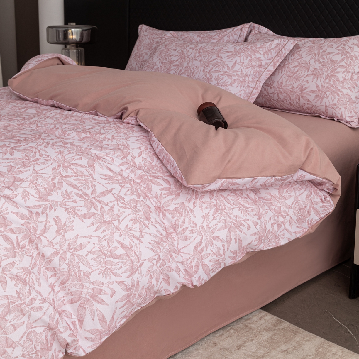 91家纺网 家纺一手货源 找家纺 贝兰仙奴 2025新款全棉磨毛多规格系列单被套 恋影春天粉