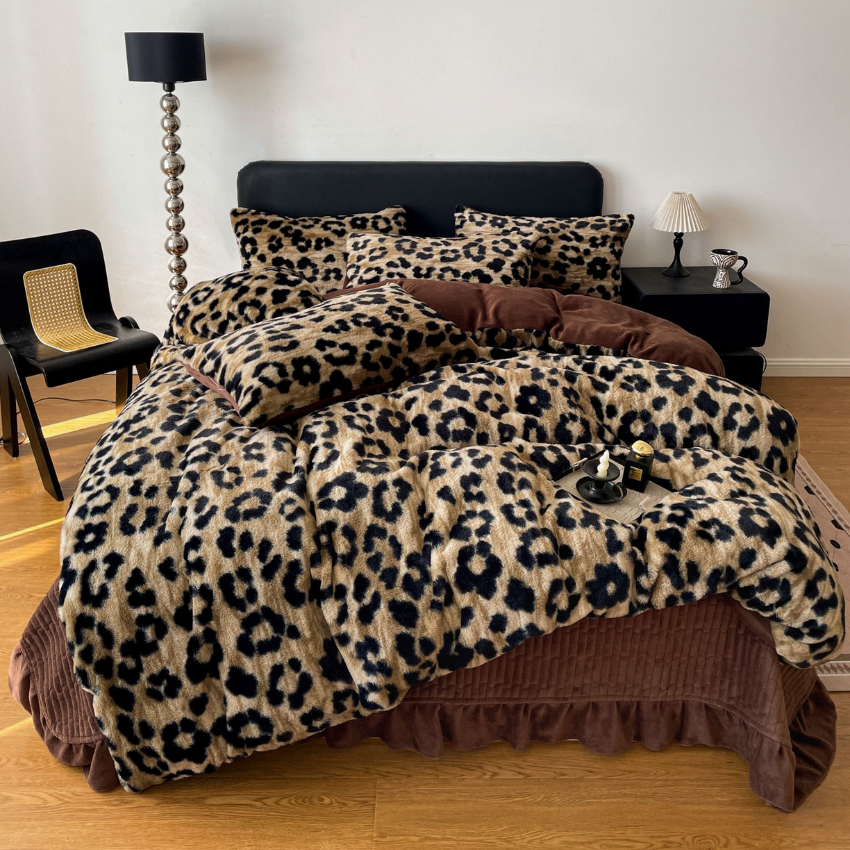 91家纺网 家纺一手货源 找家纺 （总）富米莱（原臻工厂） 2025新款简约美拉德高克重兔绒牛奶绒床盖床裙四件套