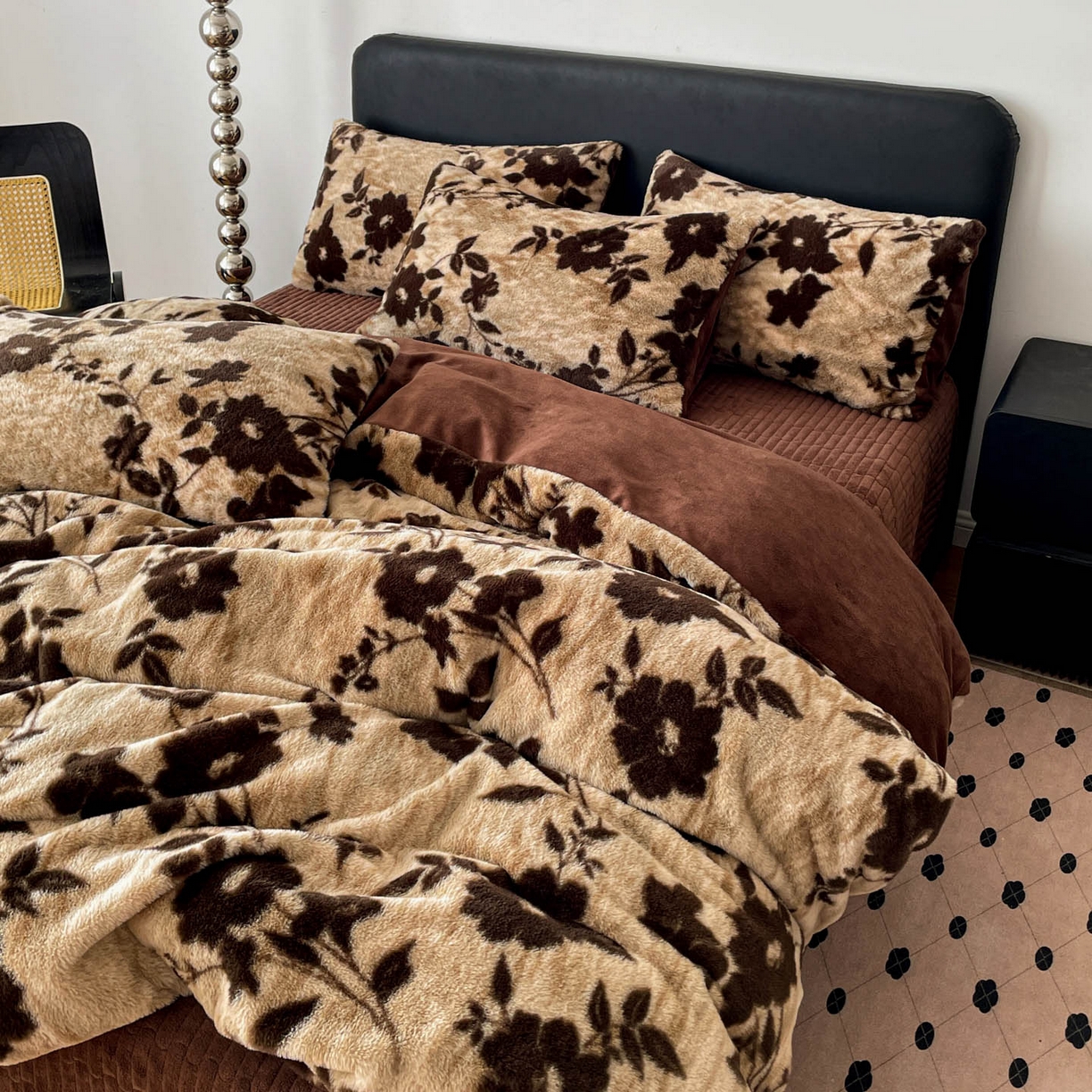 91家纺网 家纺一手货源 找家纺 富米莱（原臻工厂） 2025新款简约美拉德高克重兔绒牛奶绒床盖床裙四件套 简约款-简爱