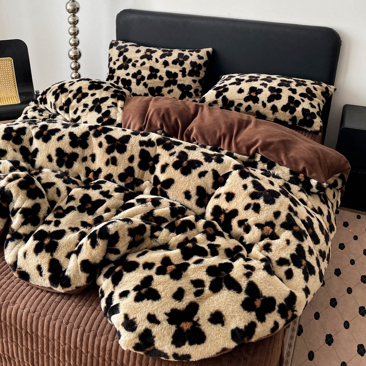 91家纺网 家纺一手货源 找家纺 富米莱（原臻工厂） 2025新款简约美拉德高克重兔绒牛奶绒床盖床裙四件套 简约款-小蝴蝶