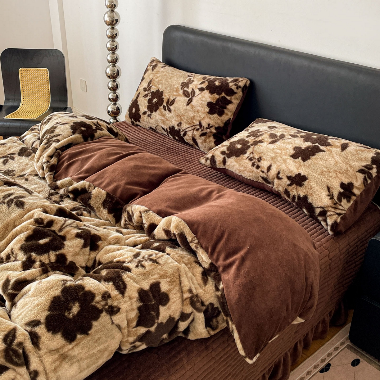 91家纺网 家纺一手货源 找家纺 富米莱（原臻工厂） 2025新款简约美拉德高克重兔绒牛奶绒床盖床裙四件套 简约款-简爱