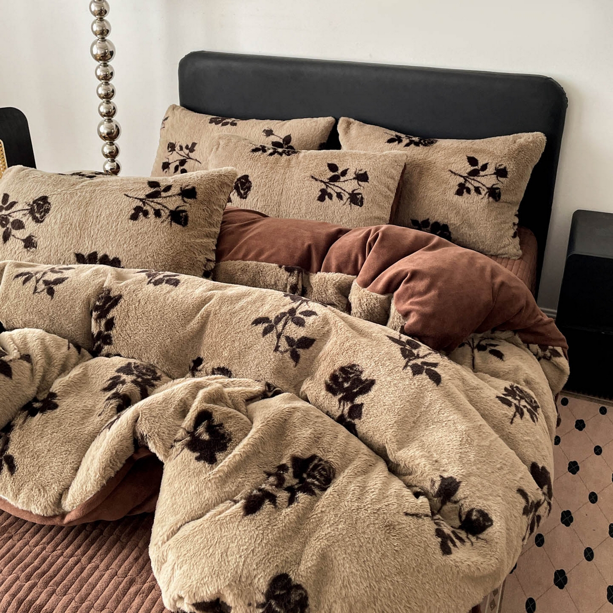 91家纺网 家纺一手货源 找家纺 富米莱（原臻工厂） 2025新款简约美拉德高克重兔绒牛奶绒床盖床裙四件套 简约款-复古玫瑰