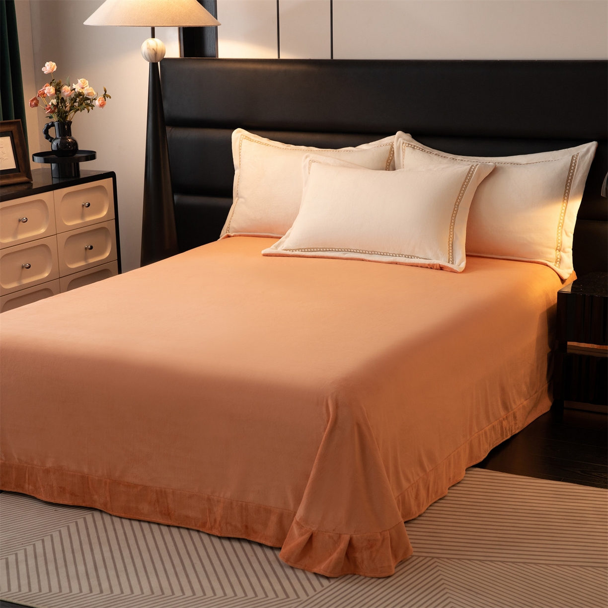 91家纺网 家纺一手货源 找家纺 暖洋家纺 2025新款暖芙绒纯色刺绣款套件四件套 杏仁