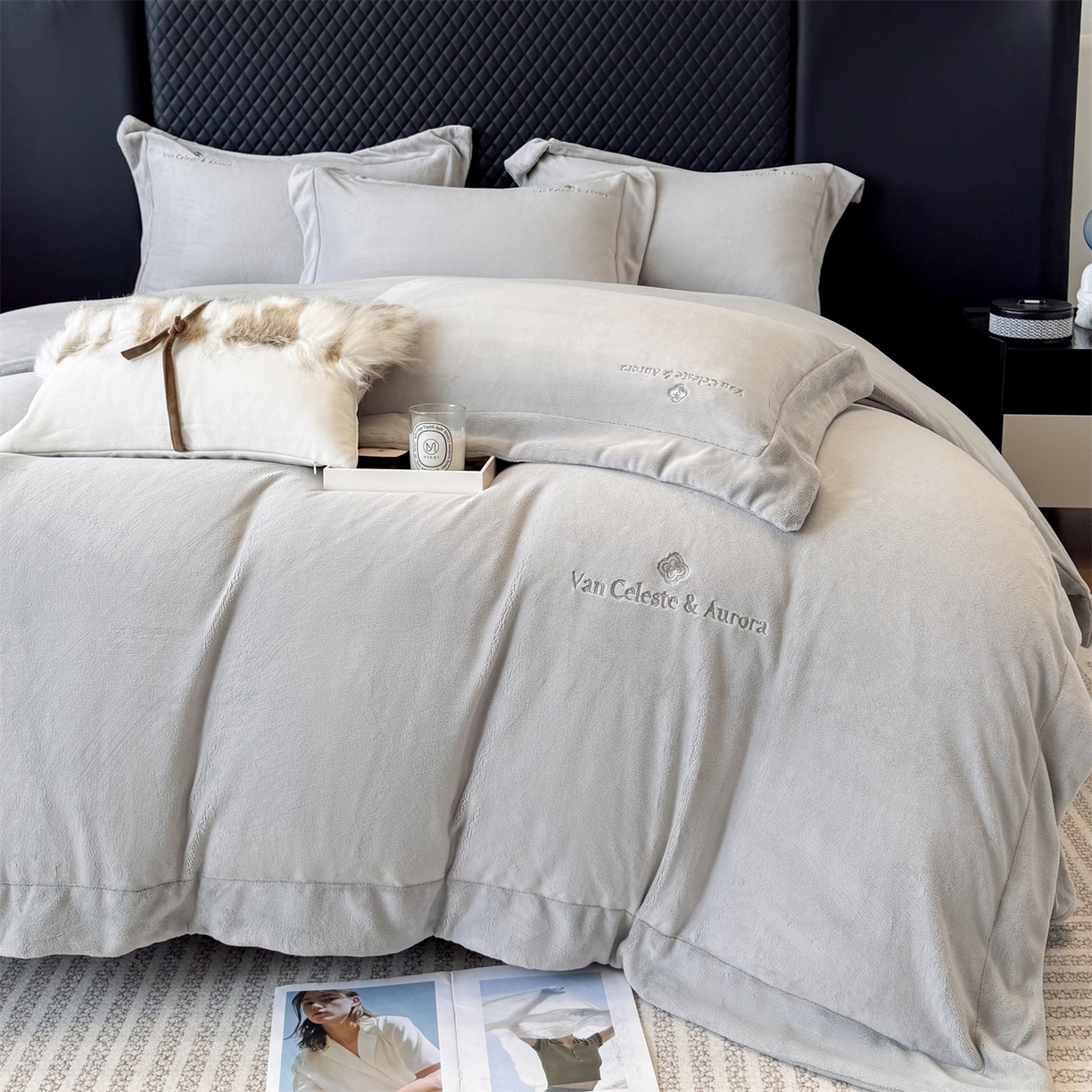 91家纺网 家纺一手货源 找家纺 泽西家纺+V17798841158发大图 2025新品秋冬加厚保暖240克奶肤绒简约风刺绣牛奶绒四件套-梵克雅宝 梵克雅宝-高级灰