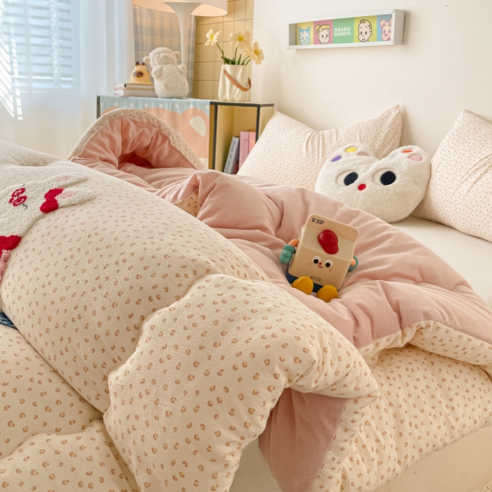 91家纺网 家纺一手货源 找家纺 老帅的工厂店 2025新款云感双层纱毛巾绣懒人被被子被芯 跳跳兔