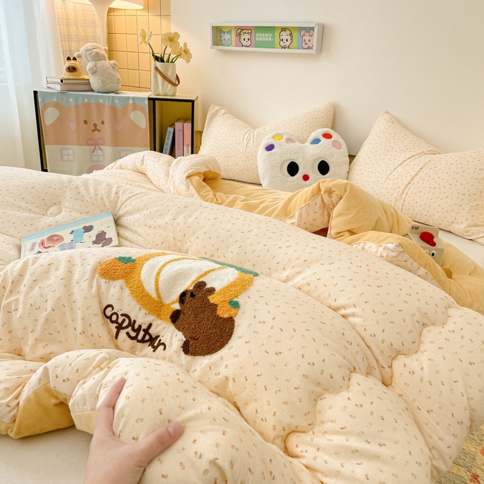 91家纺网 家纺一手货源 找家纺 老帅的工厂店 2025新款云感双层纱毛巾绣懒人被被子被芯 卡皮巴拉