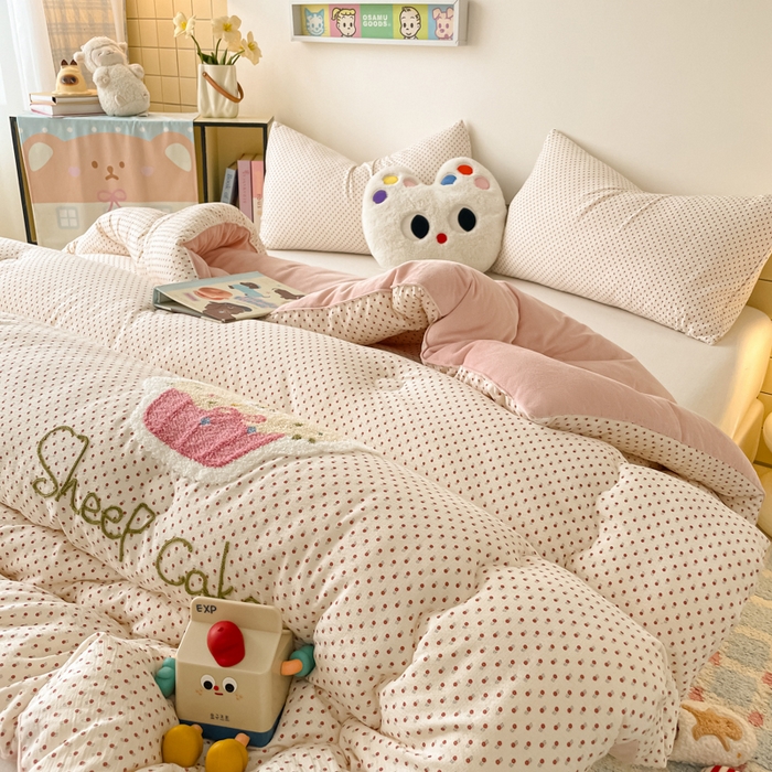 91家纺网 家纺一手货源 找家纺 老帅的工厂店 2025新款云感双层纱毛巾绣懒人被被子被芯 甜品屋