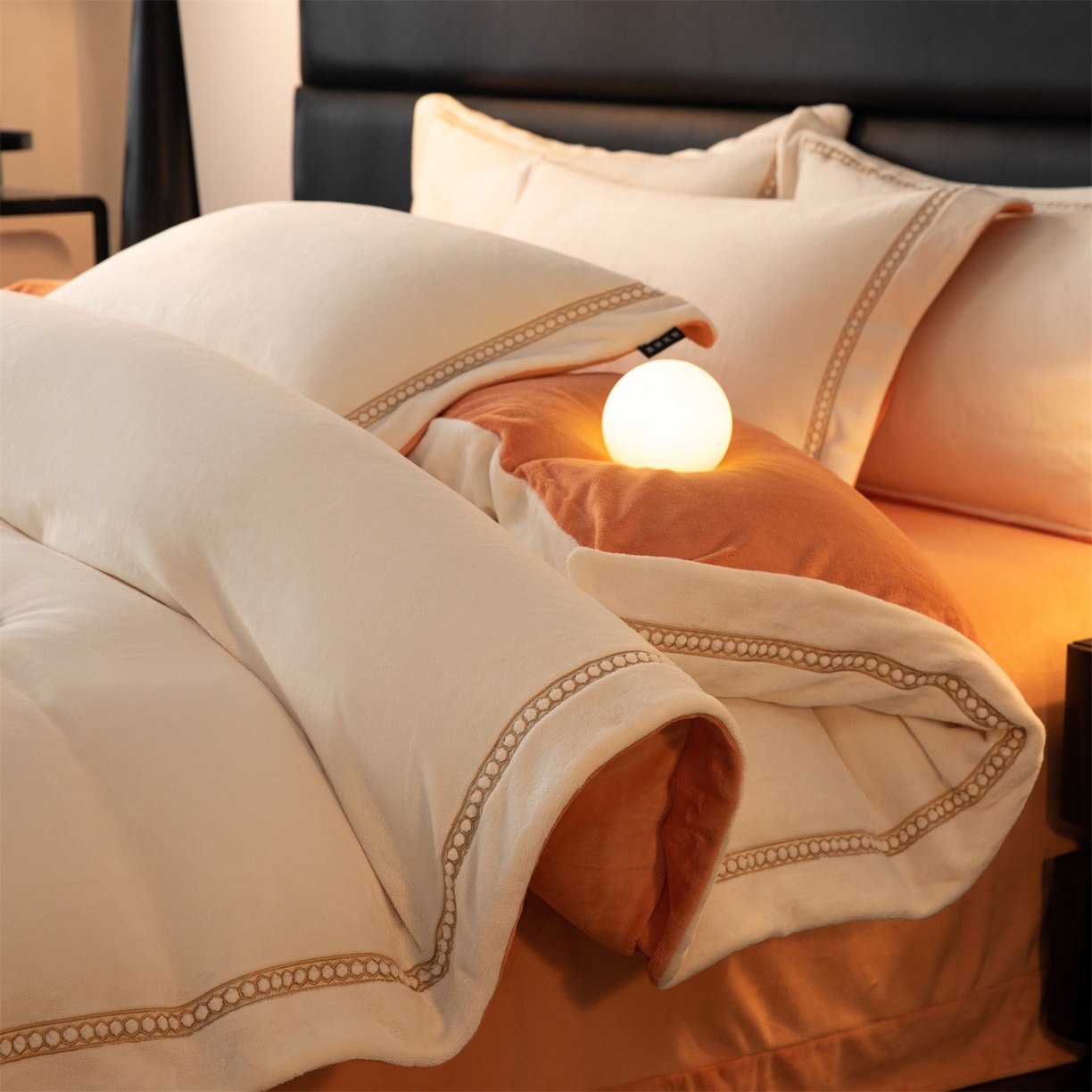 91家纺网 家纺一手货源 找家纺 （总）暖洋家纺 2025新款暖芙绒纯色刺绣款套件四件套