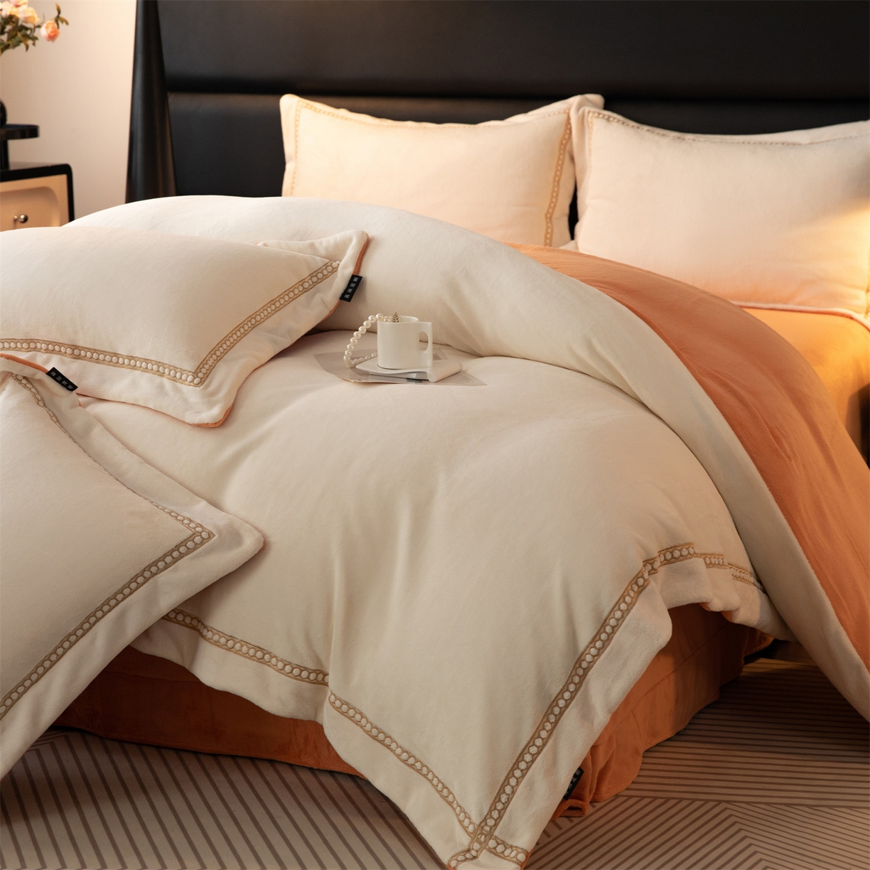 91家纺网 家纺一手货源 找家纺 （总）暖洋家纺 2025新款暖芙绒纯色刺绣款套件四件套