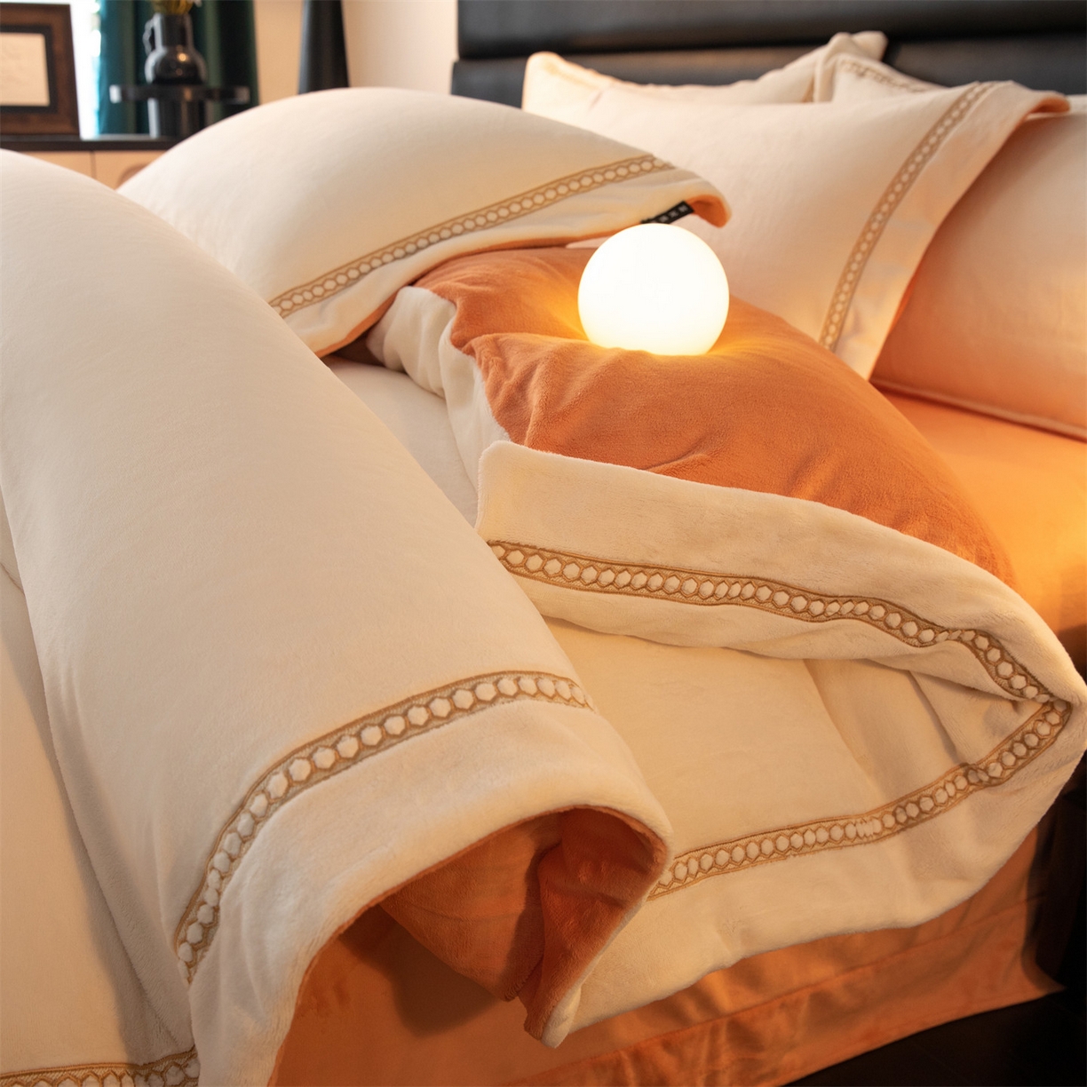 91家纺网 家纺一手货源 找家纺 （总）暖洋家纺 2025新款暖芙绒纯色刺绣款套件四件套