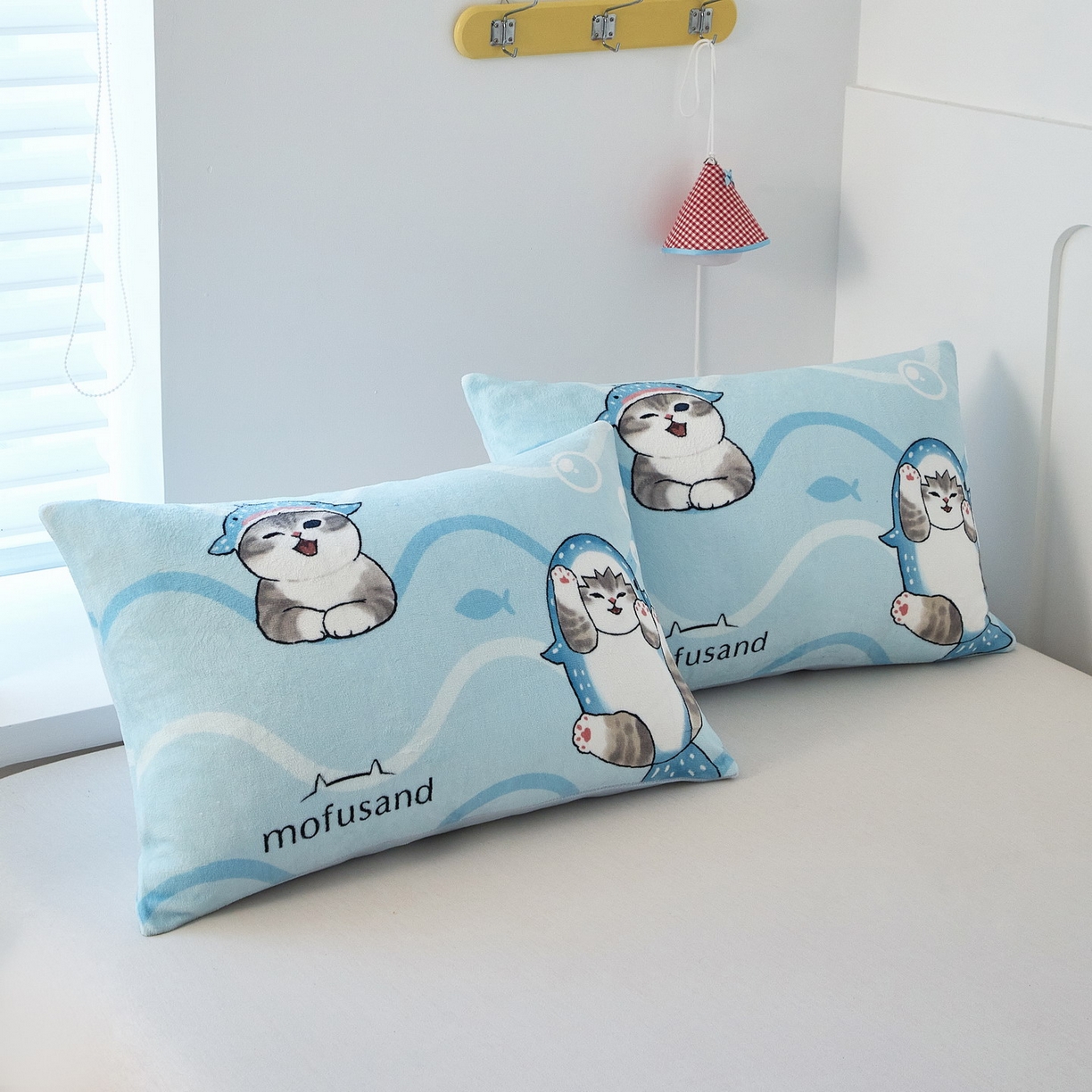 91家纺网 家纺一手货源 找家纺 （总）蘭菲家纺 2025新款高克重牛奶绒正版鲨鱼猫系列单品枕套