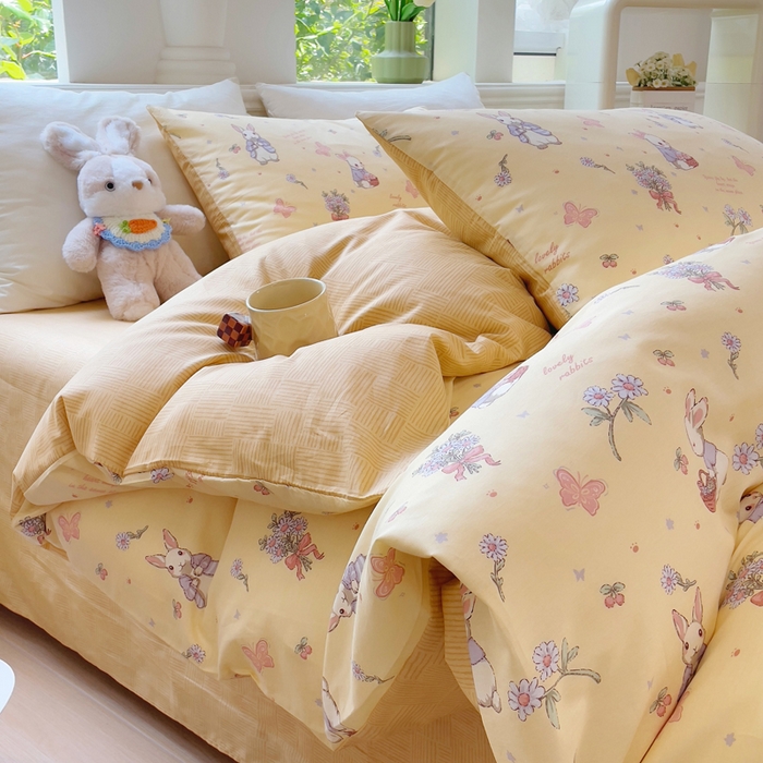 集布 2025新款12868全棉喷气印花四件套 萌萌兔黄