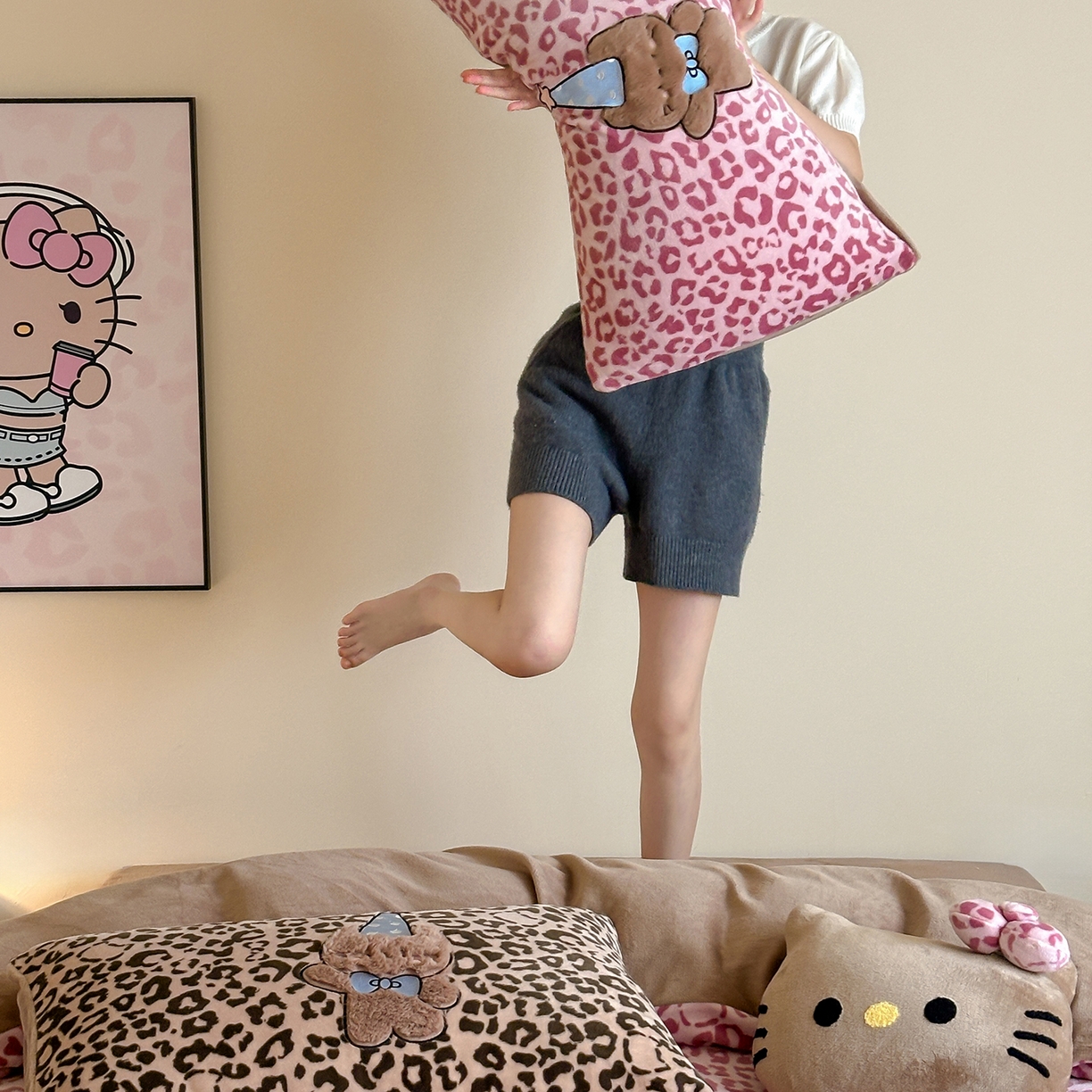 91家纺网 家纺一手货源 找家纺 （总）桃子家居 2025新款A类ins秋冬限定款豹纹黑白皮猫咪兔毛贴布绣工艺刺绣混搭加厚牛奶绒系列四件套