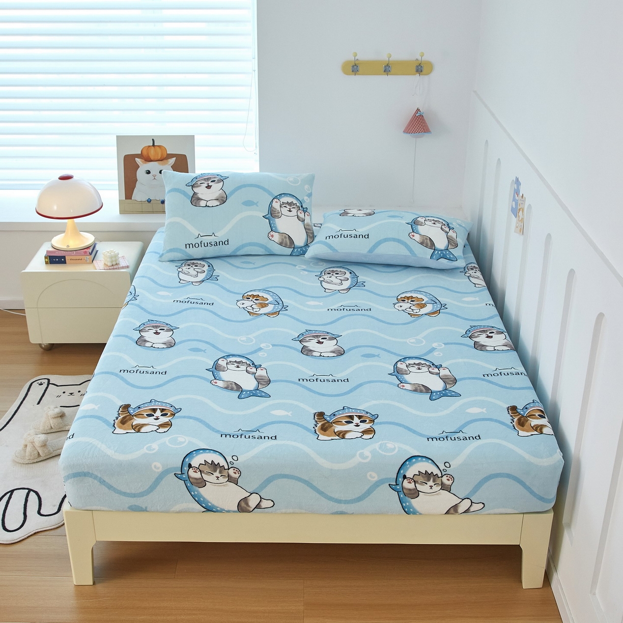 91家纺网 家纺一手货源 找家纺 （总）蘭菲家纺 2025新款高克重牛奶绒正版鲨鱼猫系列单品床笠