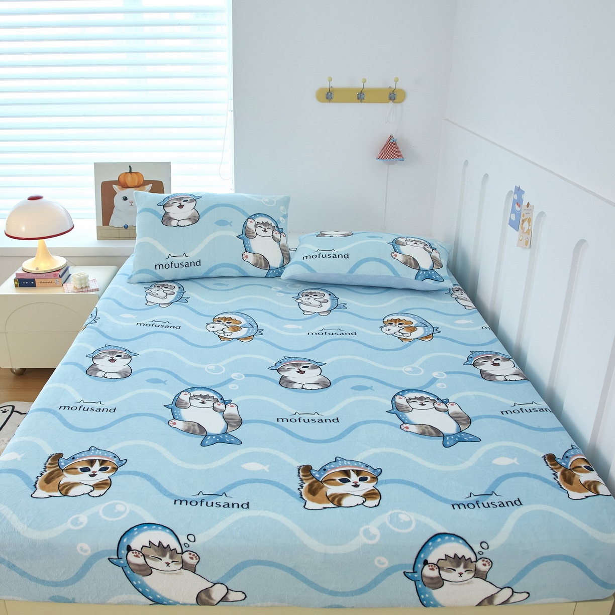 91家纺网 家纺一手货源 找家纺 （总）蘭菲家纺 2025新款高克重牛奶绒正版鲨鱼猫系列单品床笠