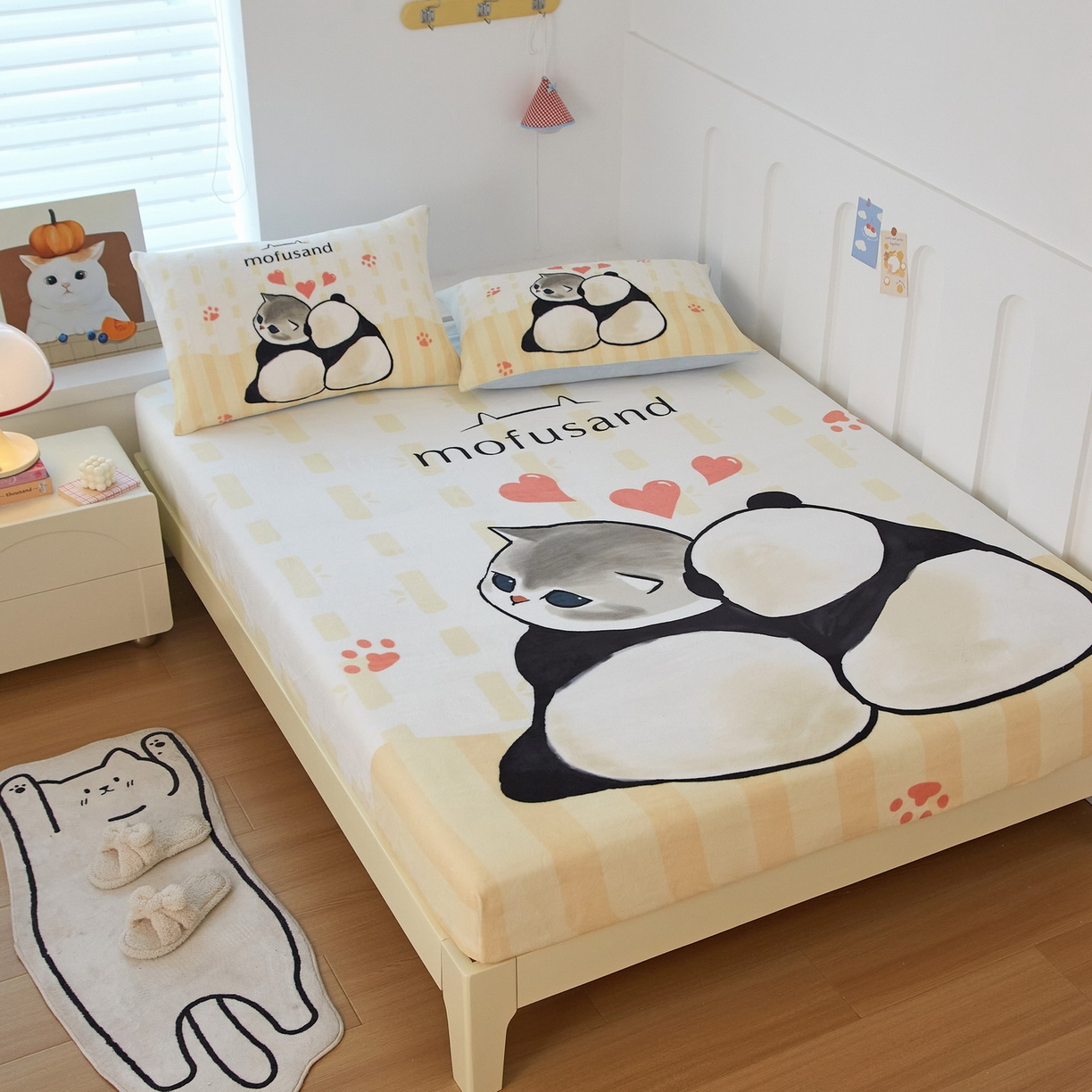 91家纺网 家纺一手货源 找家纺 蘭菲家纺 2025新款高克重牛奶绒正版鲨鱼猫系列单品床笠 珊迪熊-猫福