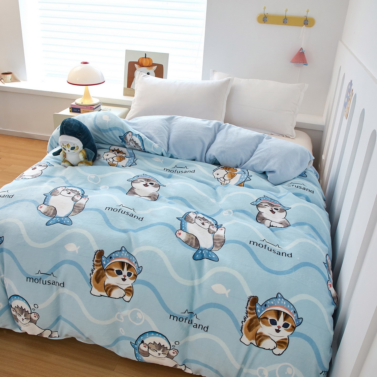 91家纺网 家纺一手货源 找家纺 （总）蘭菲家纺 2025新款高克重牛奶绒正版鲨鱼猫系列单品被套