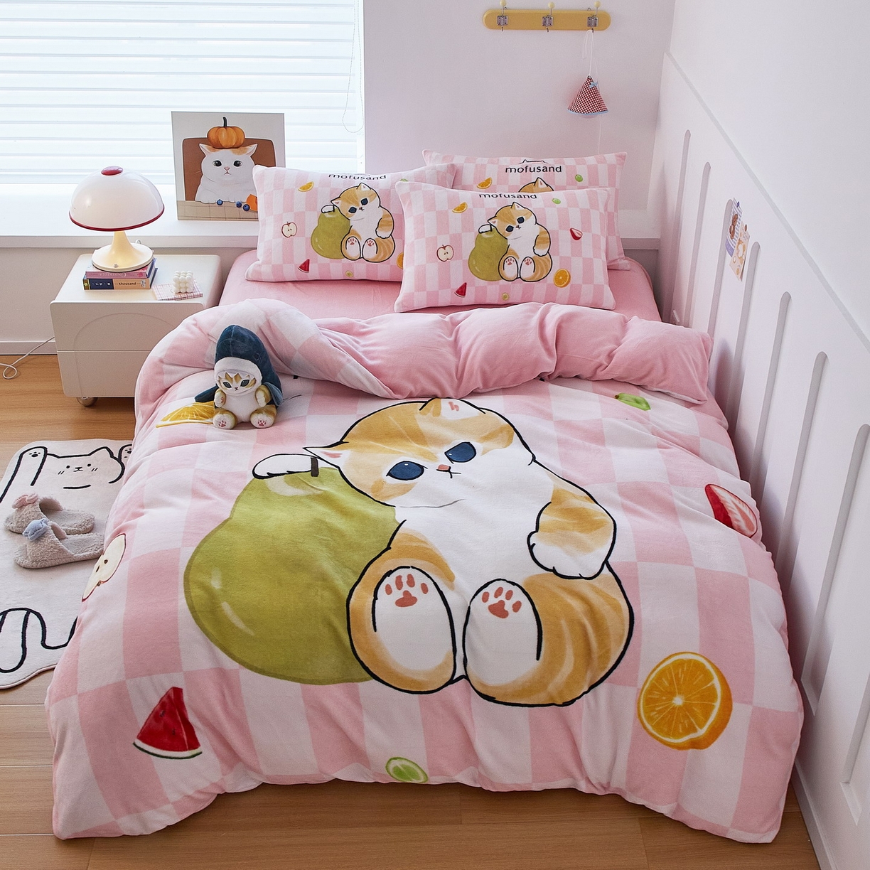 91家纺网 家纺一手货源 找家纺 （总）蘭菲家纺 2025新款高克重牛奶绒正版鲨鱼猫系列四件套