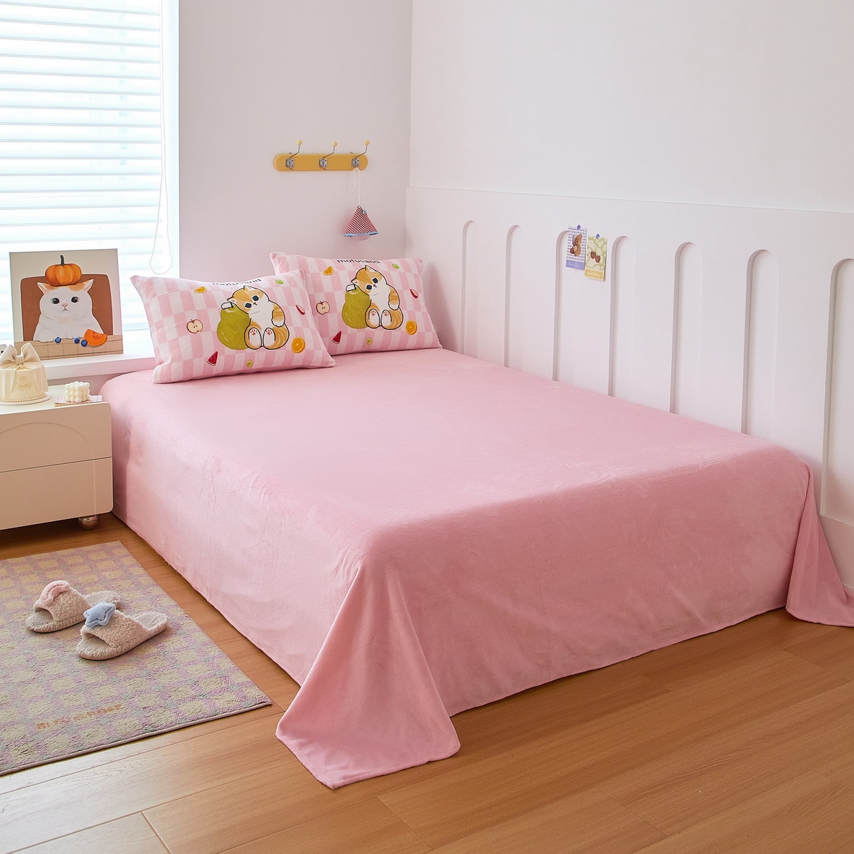 91家纺网 家纺一手货源 找家纺 蘭菲家纺 2025新款高克重牛奶绒正版鲨鱼猫系列四件套 水果珊迪-猫福