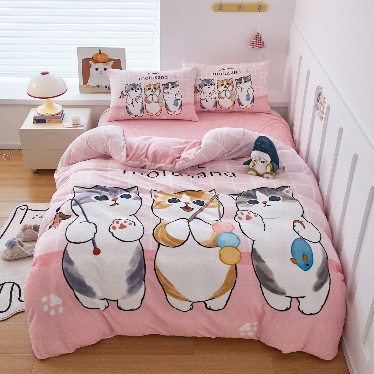 蘭菲家纺 2025新款高克重牛奶绒正版鲨鱼猫系列四件套 珊迪闲逛-猫福