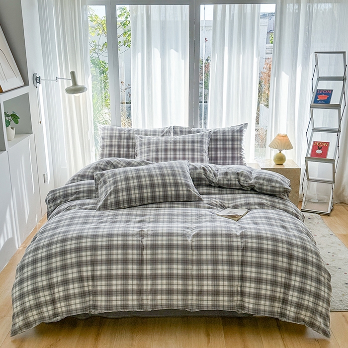 91家纺网 家纺一手货源 找家纺 尚品本色2025年新款简约风全棉水洗棉格子条纹系列四件套光年灰