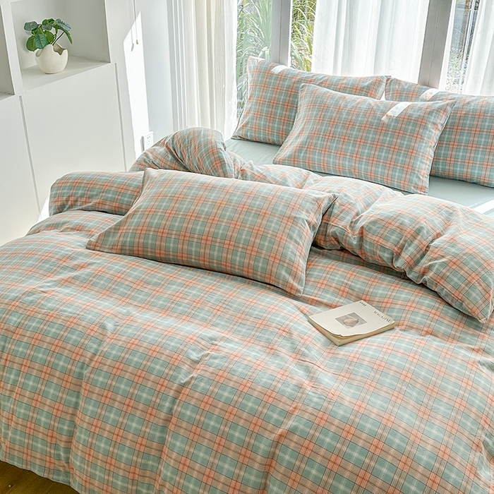 91家纺网 家纺一手货源 找家纺 尚品本色2025年新款简约风全棉水洗棉格子条纹系列四件套芳华绿