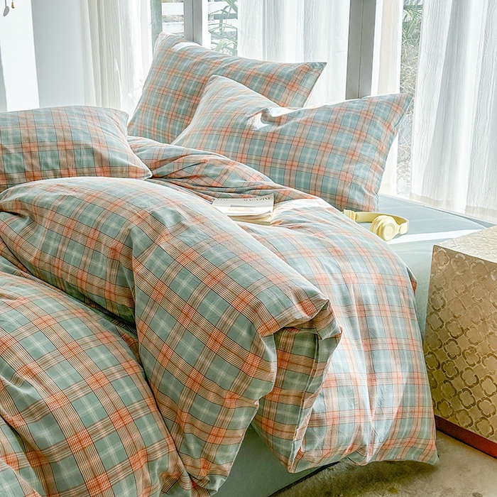 91家纺网 家纺一手货源 找家纺 尚品本色2025年新款简约风全棉水洗棉格子条纹系列四件套芳华绿