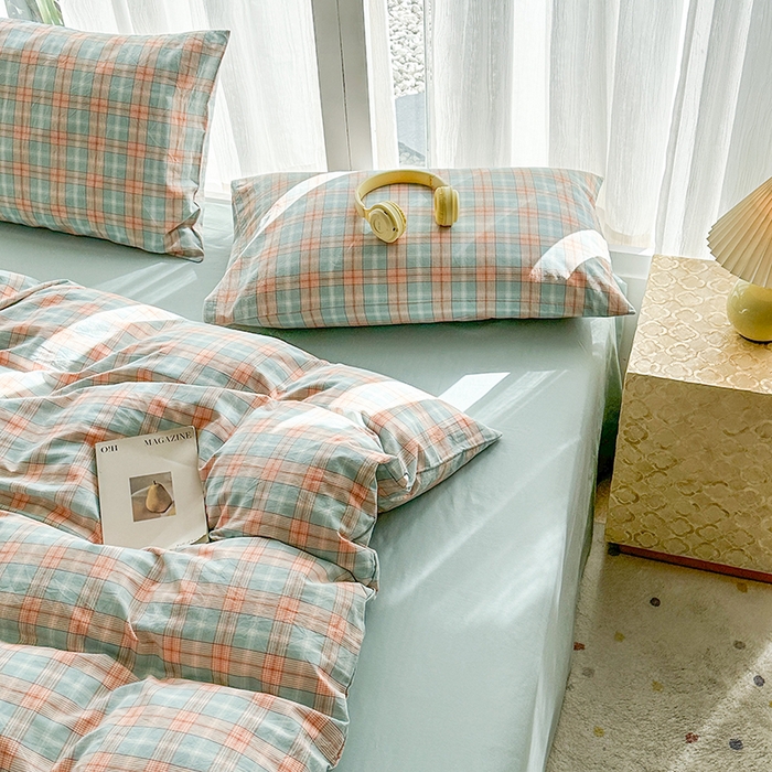91家纺网 家纺一手货源 找家纺 尚品本色2025年新款简约风全棉水洗棉格子条纹系列四件套芳华绿