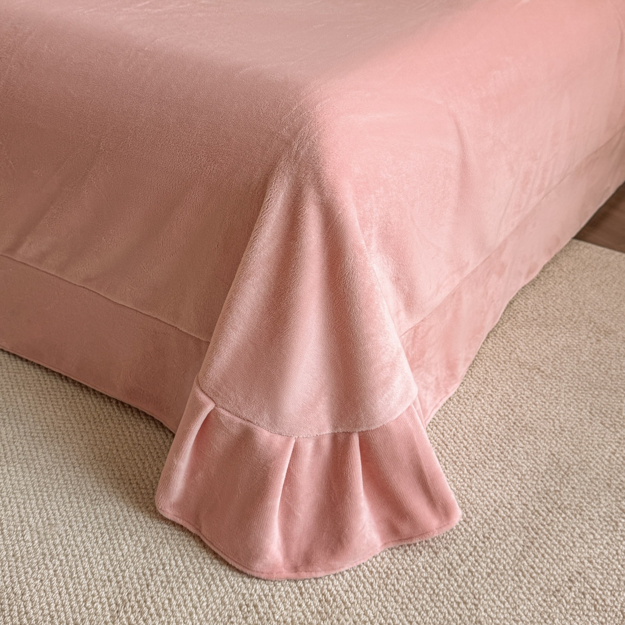 91家纺网 家纺一手货源 找家纺 孟鑫家纺 2025新款全消光雕花绒牛奶绒床盖床单四件套韩版法式床上用品-幸运花束 幸运花束-豆沙