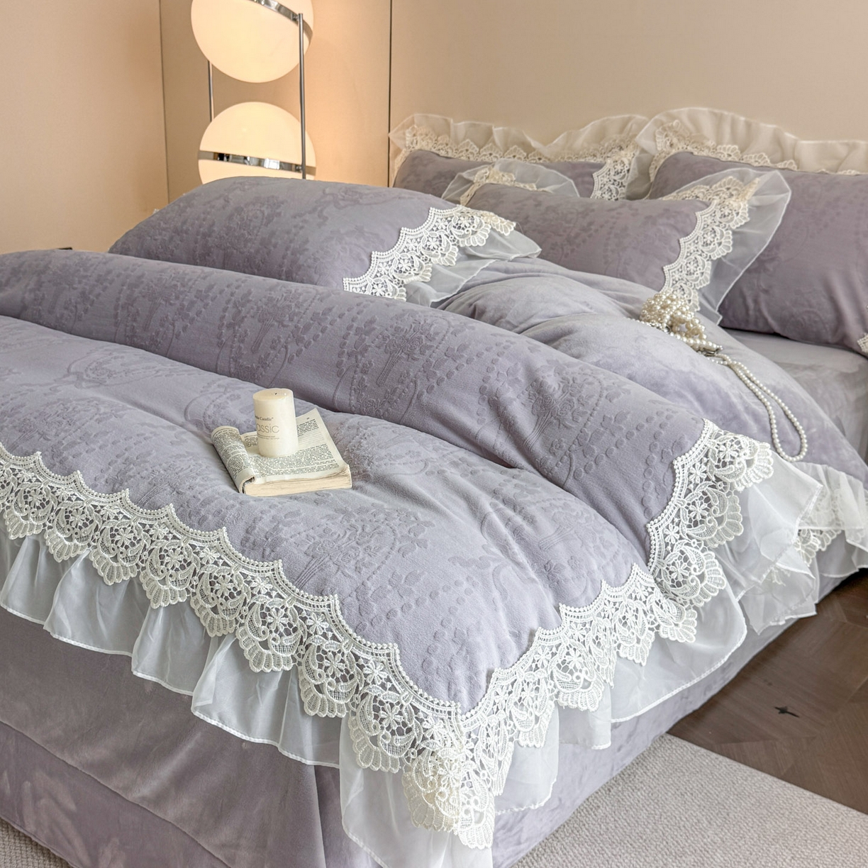 91家纺网 家纺一手货源 找家纺 （总）孟鑫家纺 2025新款全消光雕花绒牛奶绒床盖床单四件套韩版法式床上用品-幸运花束