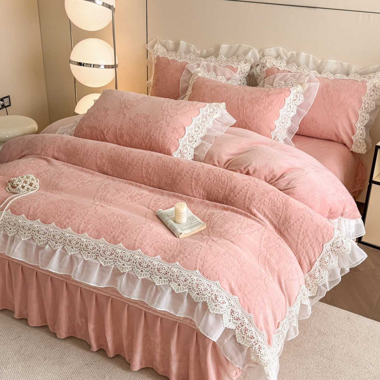 91家纺网 家纺一手货源 找家纺 孟鑫家纺 2025新款全消光雕花绒牛奶绒床盖床单四件套韩版法式床上用品-幸运花束 幸运花束-豆沙