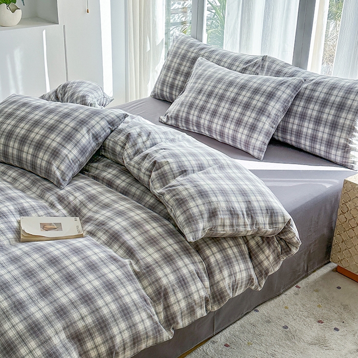 91家纺网 家纺一手货源 找家纺 尚品本色2025年新款简约风全棉水洗棉格子条纹系列四件套光年灰