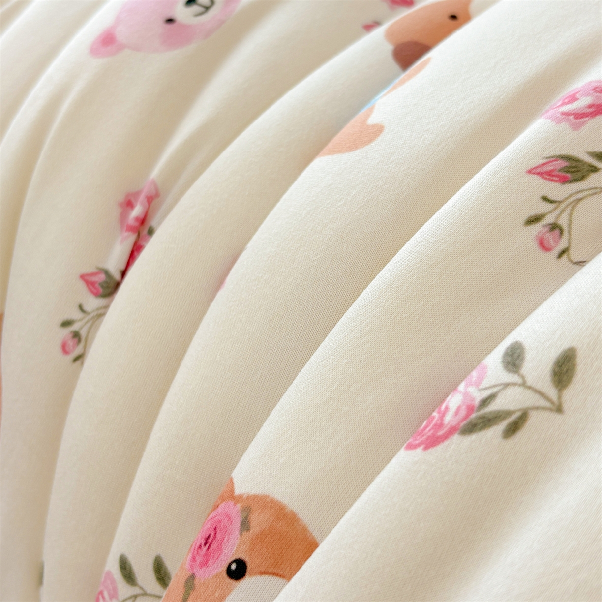 91家纺网 家纺一手货源 找家纺 恒畅 2025新款A类针织棉大豆被被子被芯 花田小熊