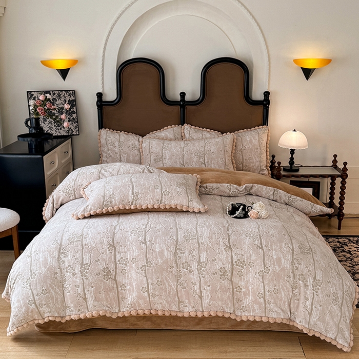 91家纺网 家纺一手货源 找家纺 菲儿家纺 2025新款加厚保暖烂花法式牛奶绒四件套 枫丹白露