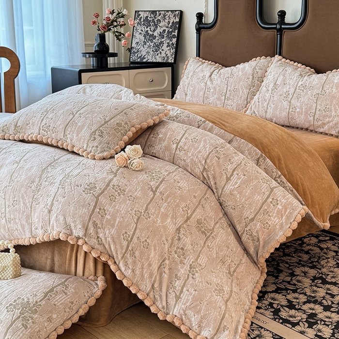 91家纺网 家纺一手货源 找家纺 菲儿家纺 2025新款加厚保暖烂花法式牛奶绒四件套 枫丹白露