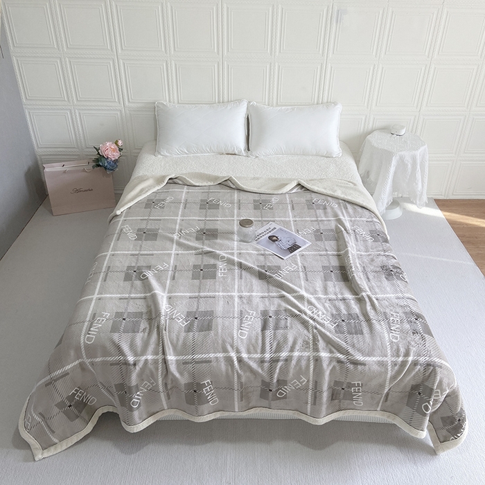 91家纺网 家纺一手货源 找家纺 卡奥 2025新款双层复合云貂绒北极绒休闲毛毯 安妮