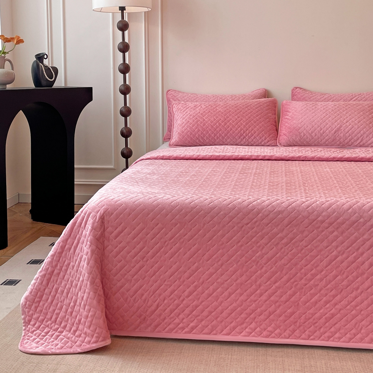 91家纺网 家纺一手货源 找家纺 橙子家居 2025秋冬新款高克重水晶绒保暖床盖棉加绒床盖床盖单件床盖单品单床盖 人字纹-柔粉