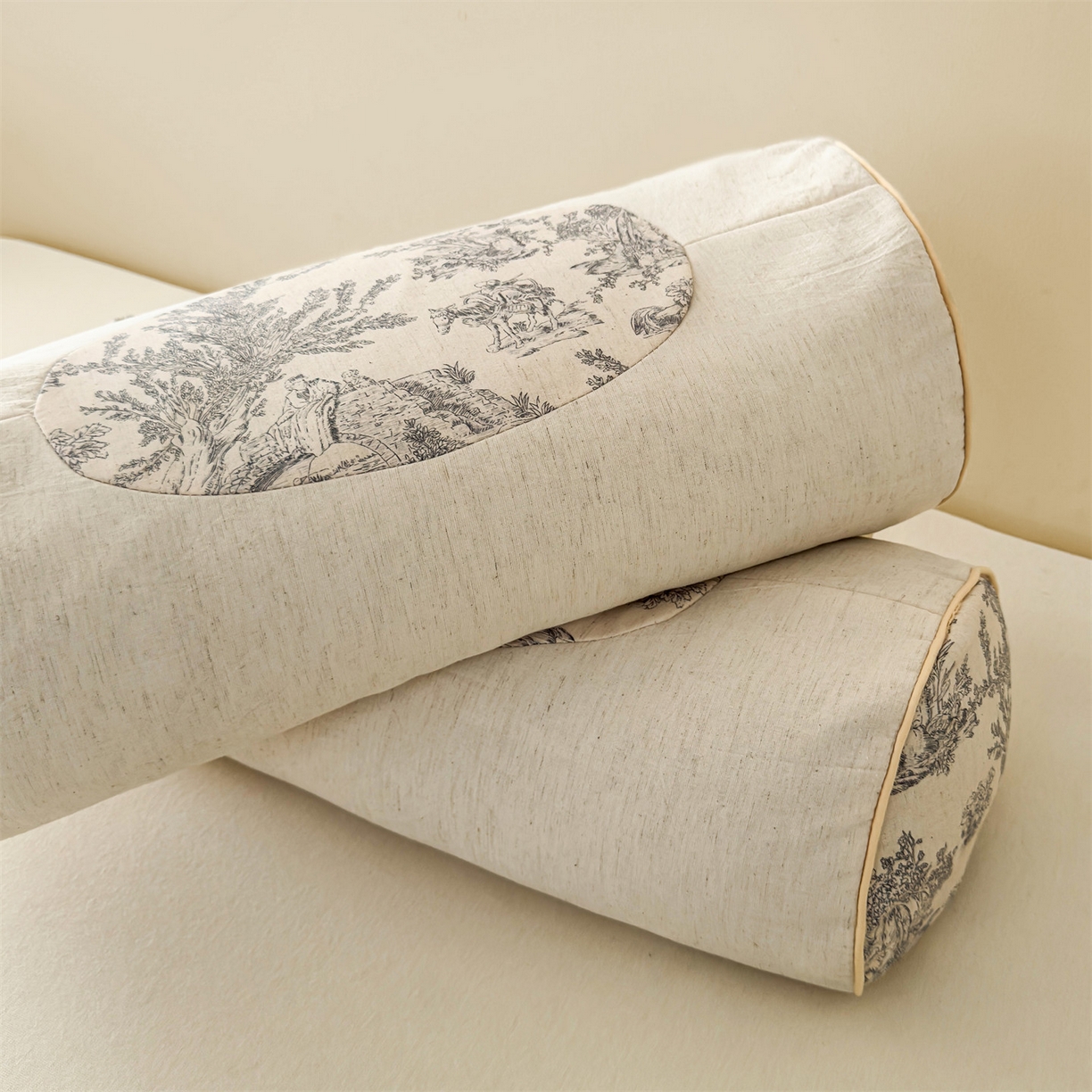 91家纺网 家纺一手货源 找家纺 麦肯锡 2025新款棉麻古朴圆柱荞麦枕 枕头枕芯 田园灰