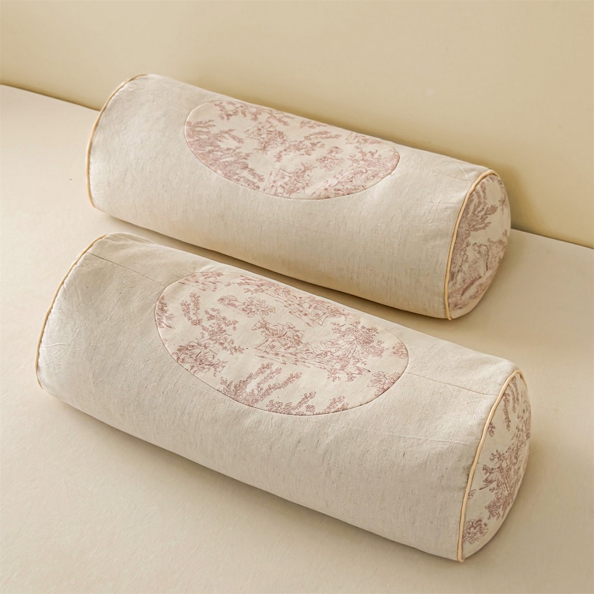 91家纺网 家纺一手货源 找家纺 麦肯锡 2025新款棉麻古朴圆柱荞麦枕 枕头枕芯 田园粉