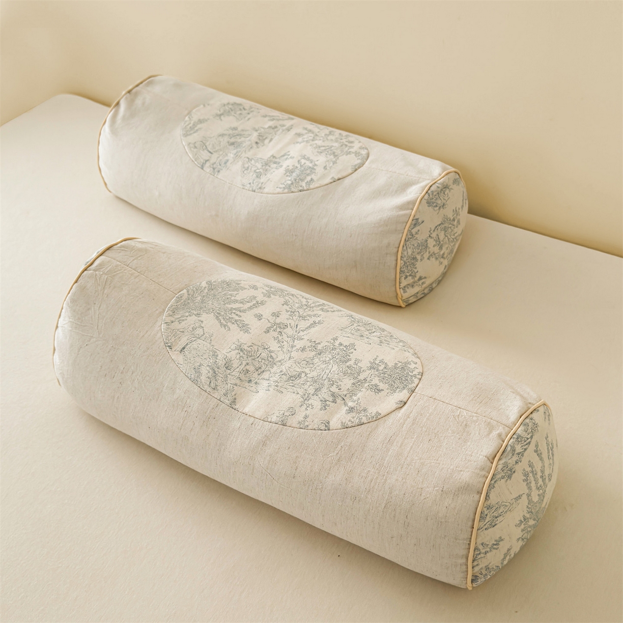 91家纺网 家纺一手货源 找家纺 麦肯锡 2025新款棉麻古朴圆柱荞麦枕 枕头枕芯 田园蓝