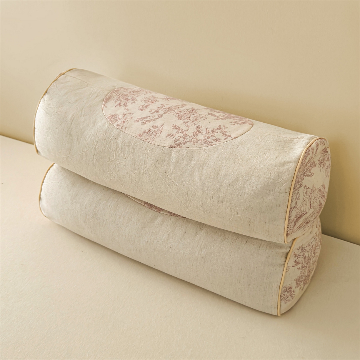 91家纺网 家纺一手货源 找家纺 麦肯锡 2025新款棉麻古朴圆柱荞麦枕 枕头枕芯 田园粉