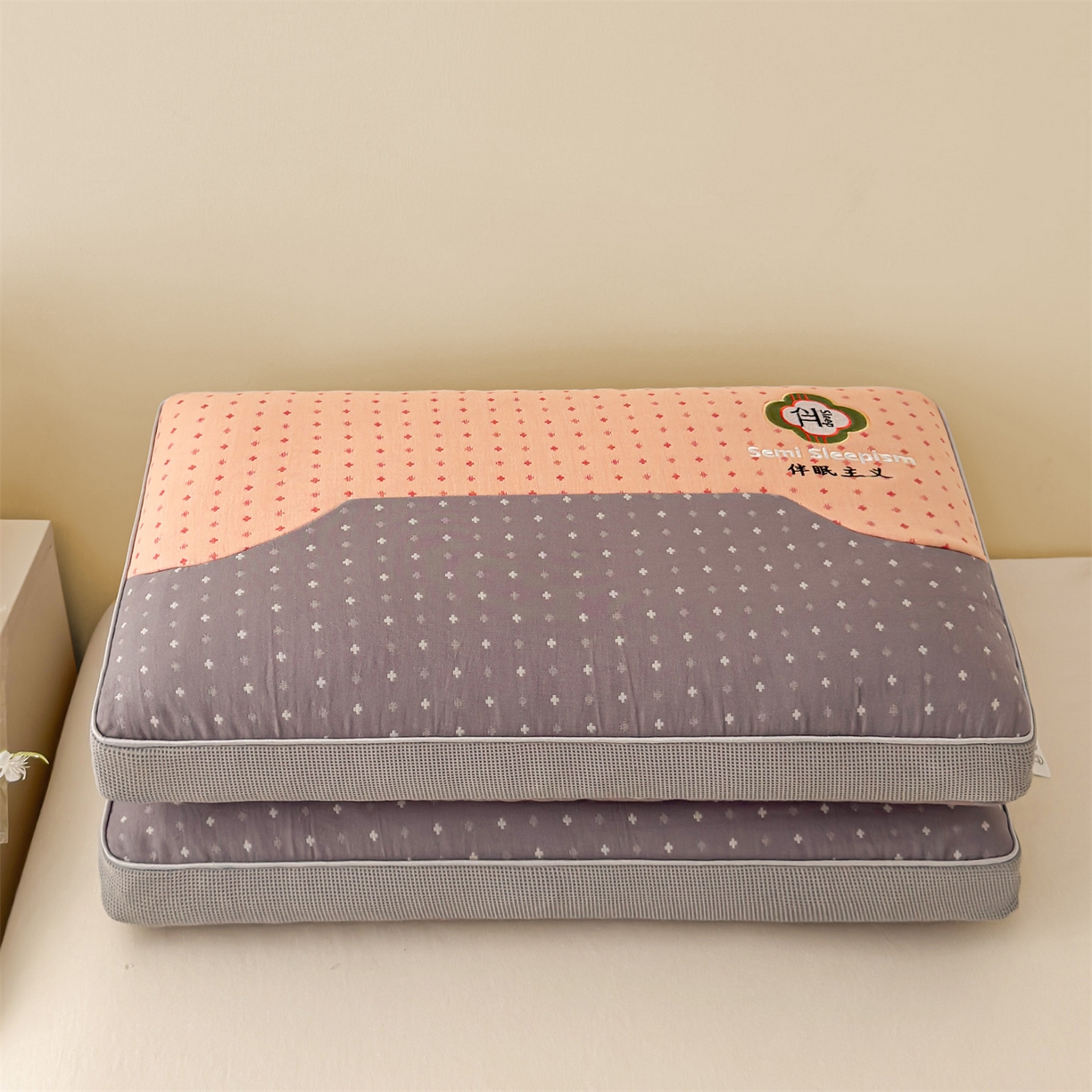 91家纺网 家纺一手货源 找家纺 麦肯锡 2025新款伴眠主义双层纱纯荞麦枕 枕头枕芯 橙色