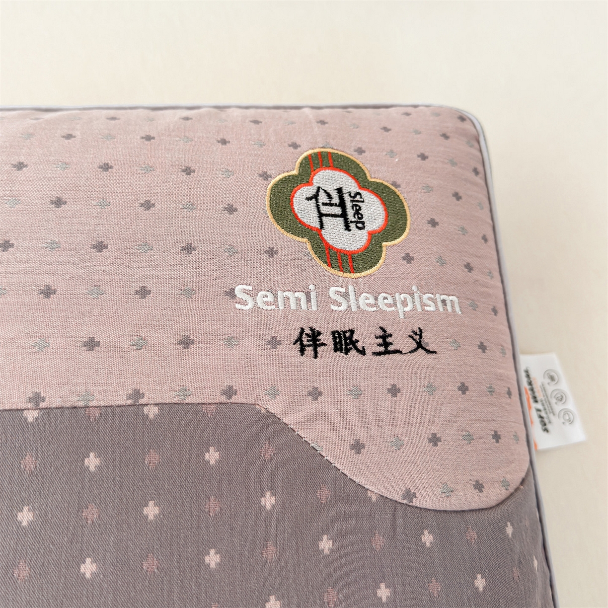 91家纺网 家纺一手货源 找家纺 麦肯锡 2025新款伴眠主义双层纱纯荞麦枕 枕头枕芯 粉色