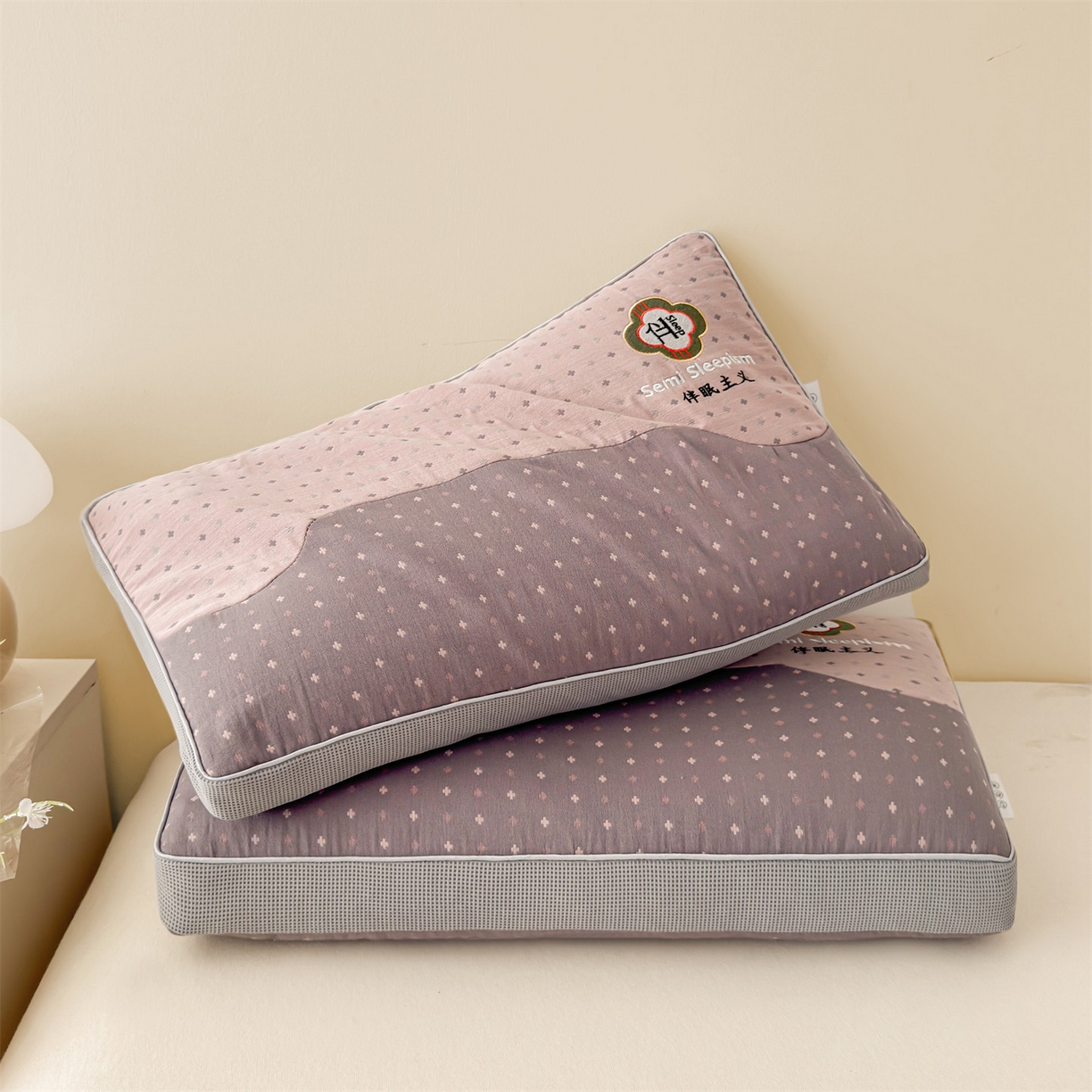 91家纺网 家纺一手货源 找家纺 麦肯锡 2025新款伴眠主义双层纱纯荞麦枕 枕头枕芯 粉色