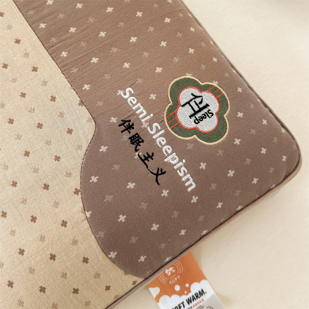 91家纺网 家纺一手货源 找家纺 麦肯锡 2025新款伴眠主义双层纱纯荞麦枕 枕头枕芯 咖色