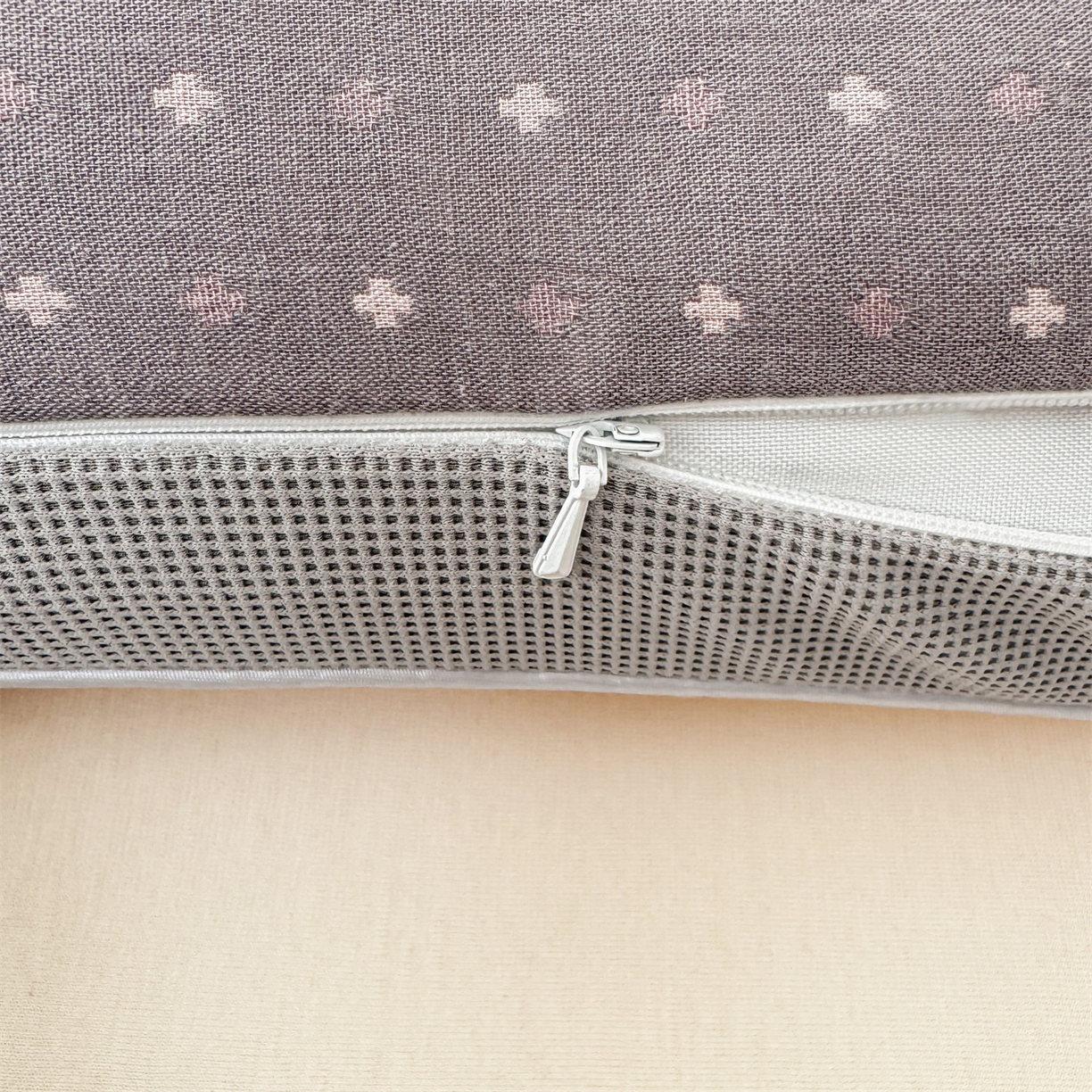 91家纺网 家纺一手货源 找家纺 麦肯锡 2025新款伴眠主义双层纱纯荞麦枕 枕头枕芯 粉色